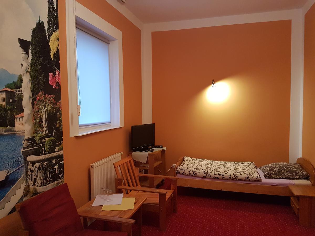 Chrobry Otel Szprotawa Dış mekan fotoğraf